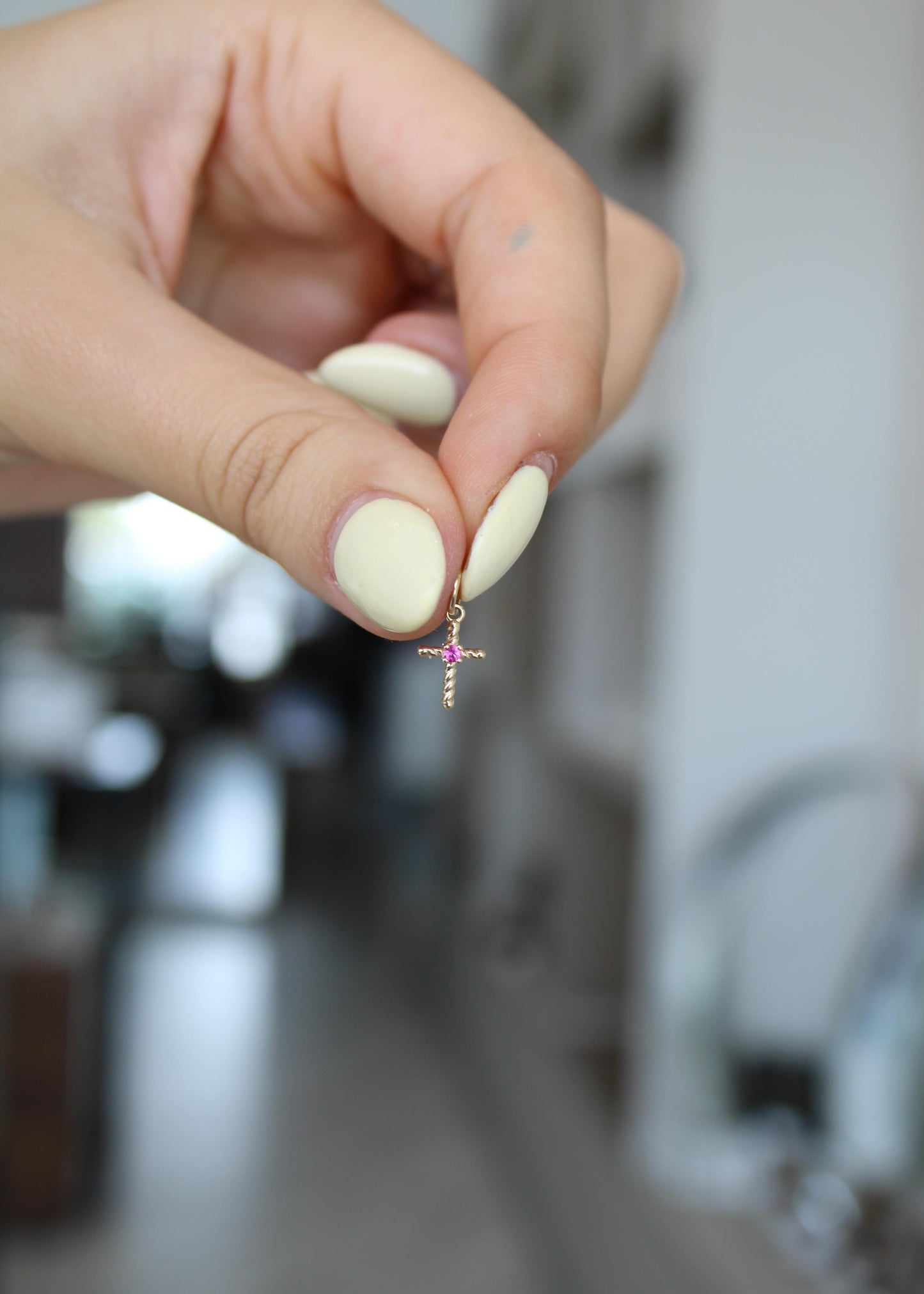 Dije Mini Oro c/Rubí