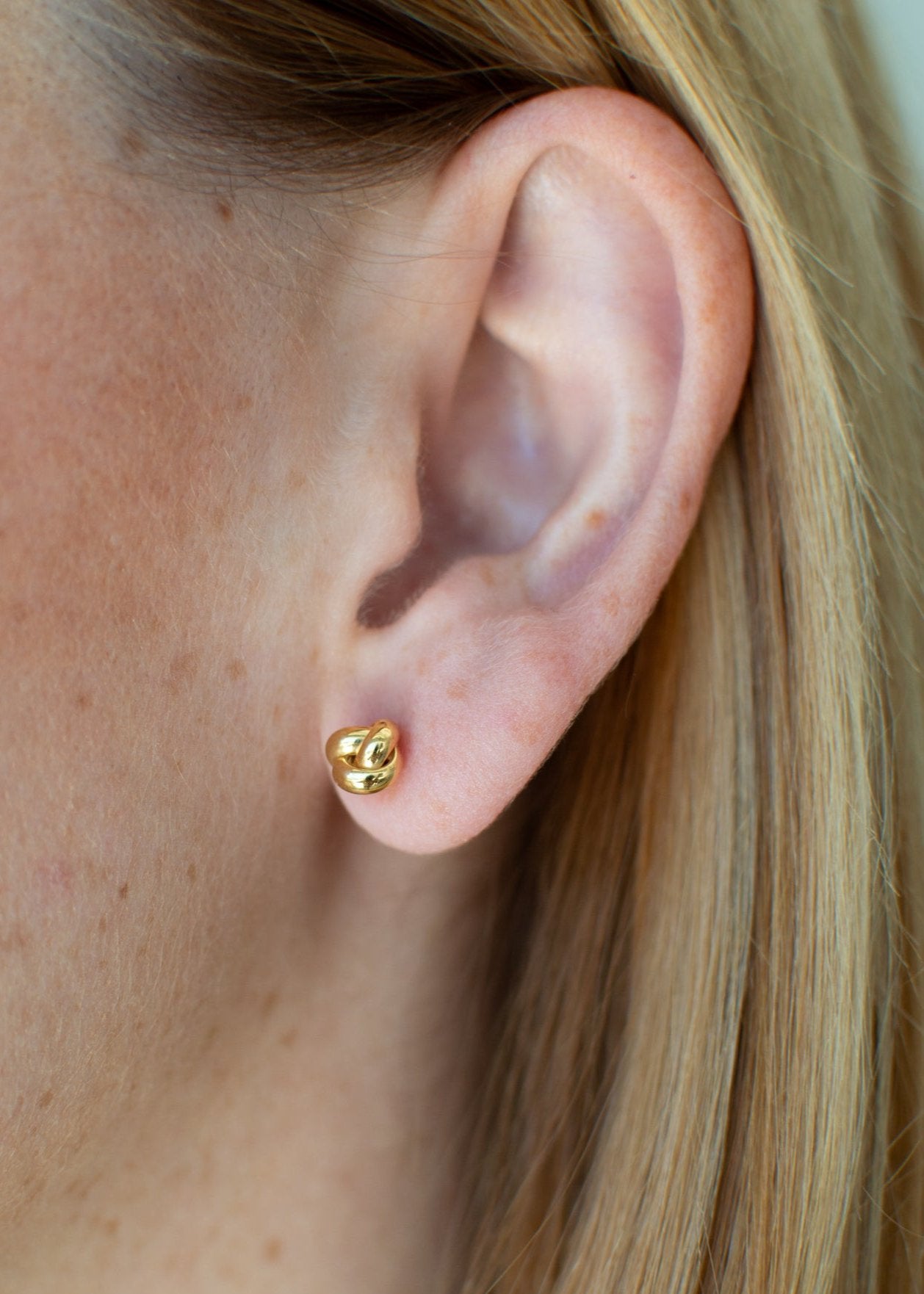 Aretes Nudo Oro