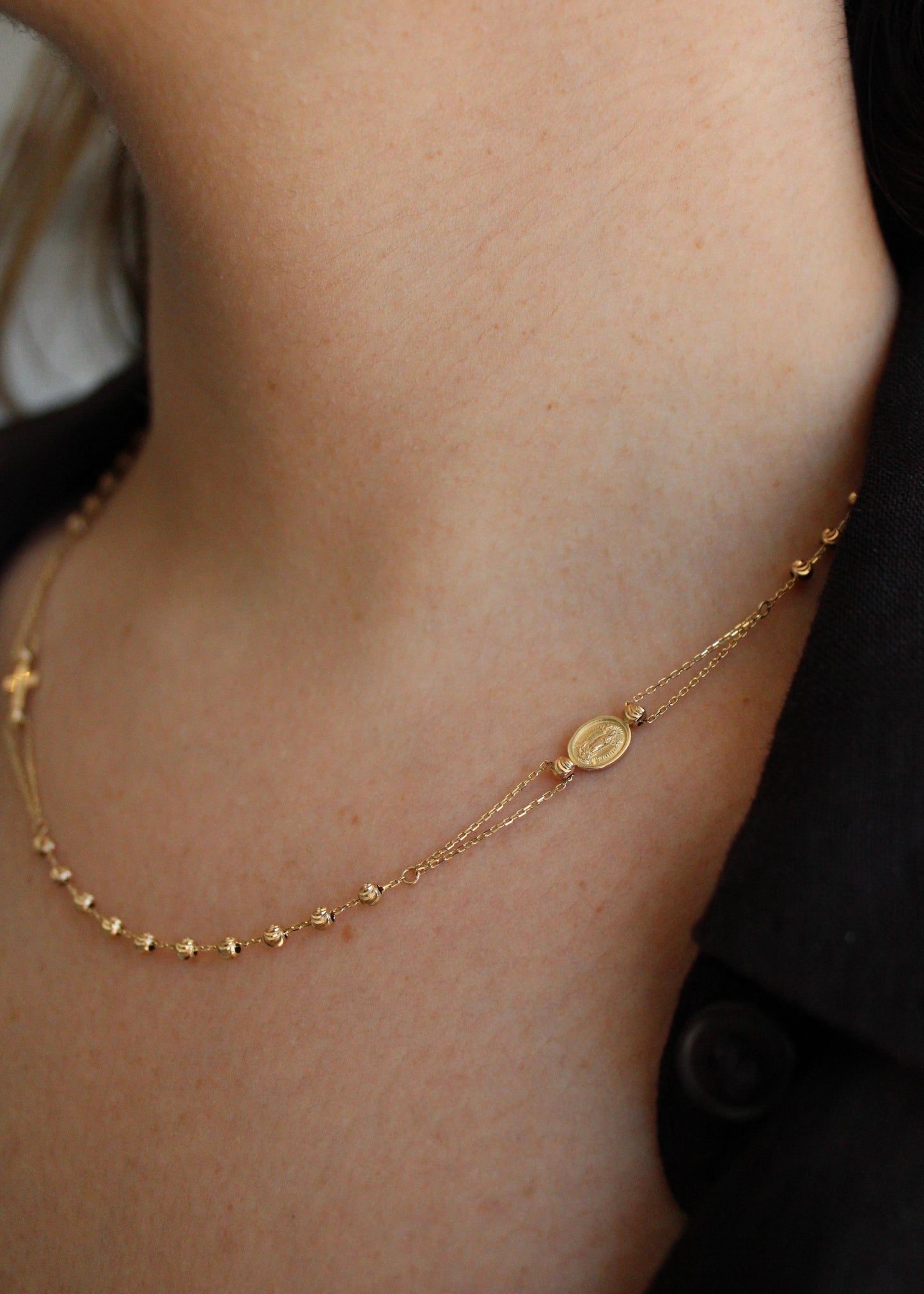 Cadena Religiosa Oro