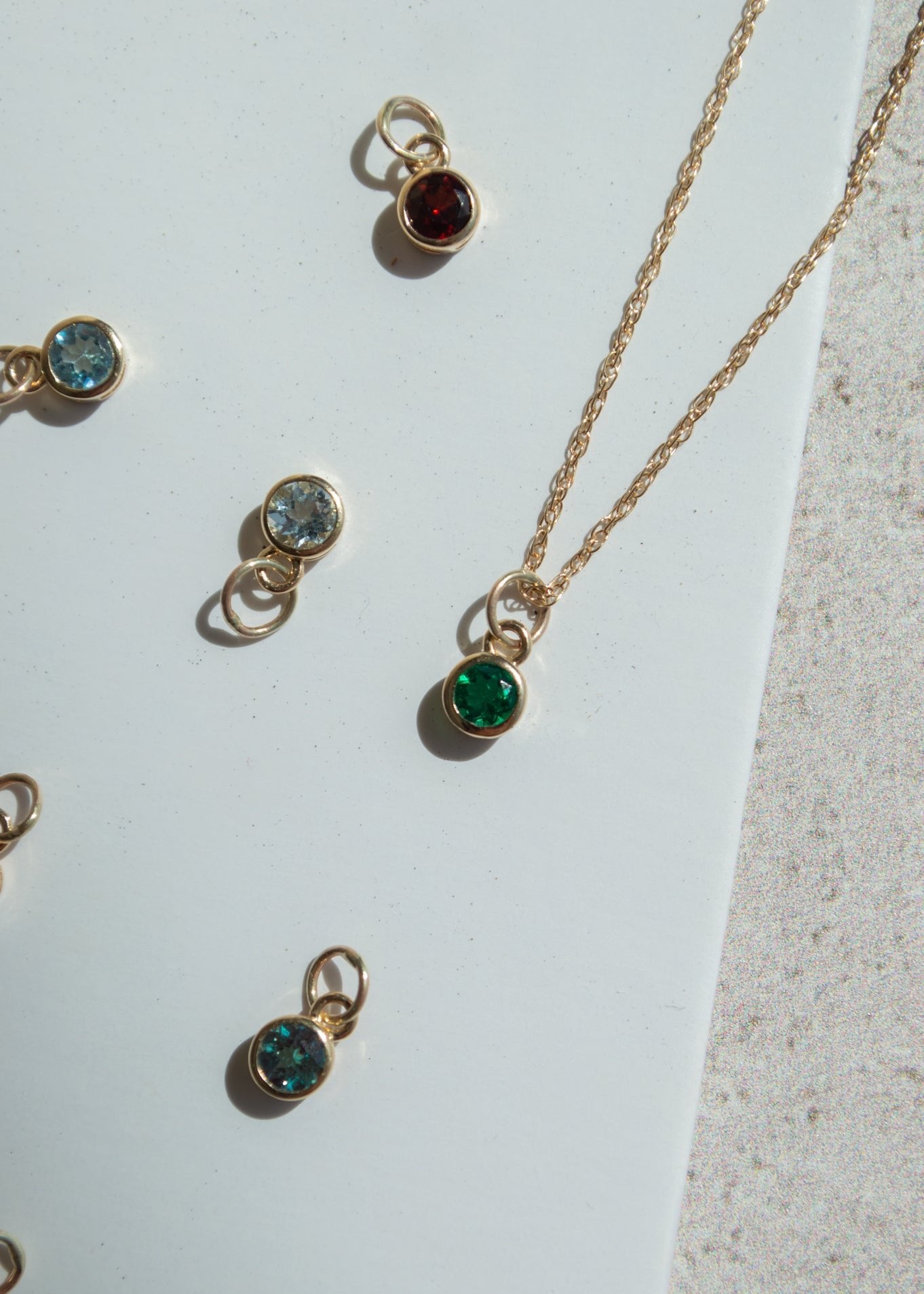 Cadena Birthstone Oro