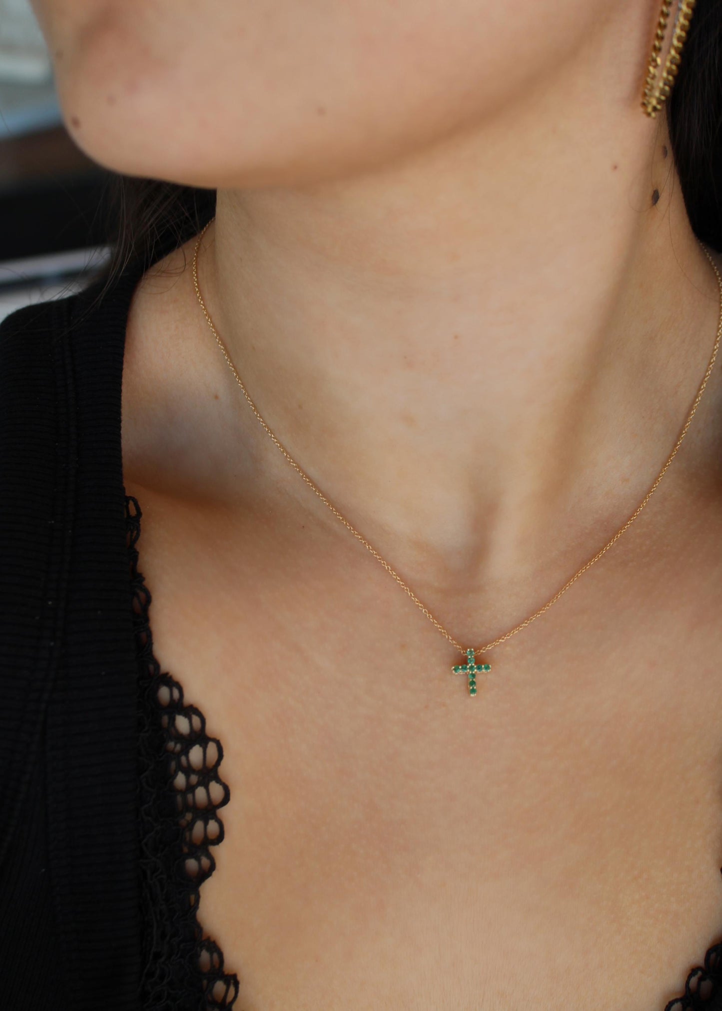 Collar Cruz c/Piedras Oro