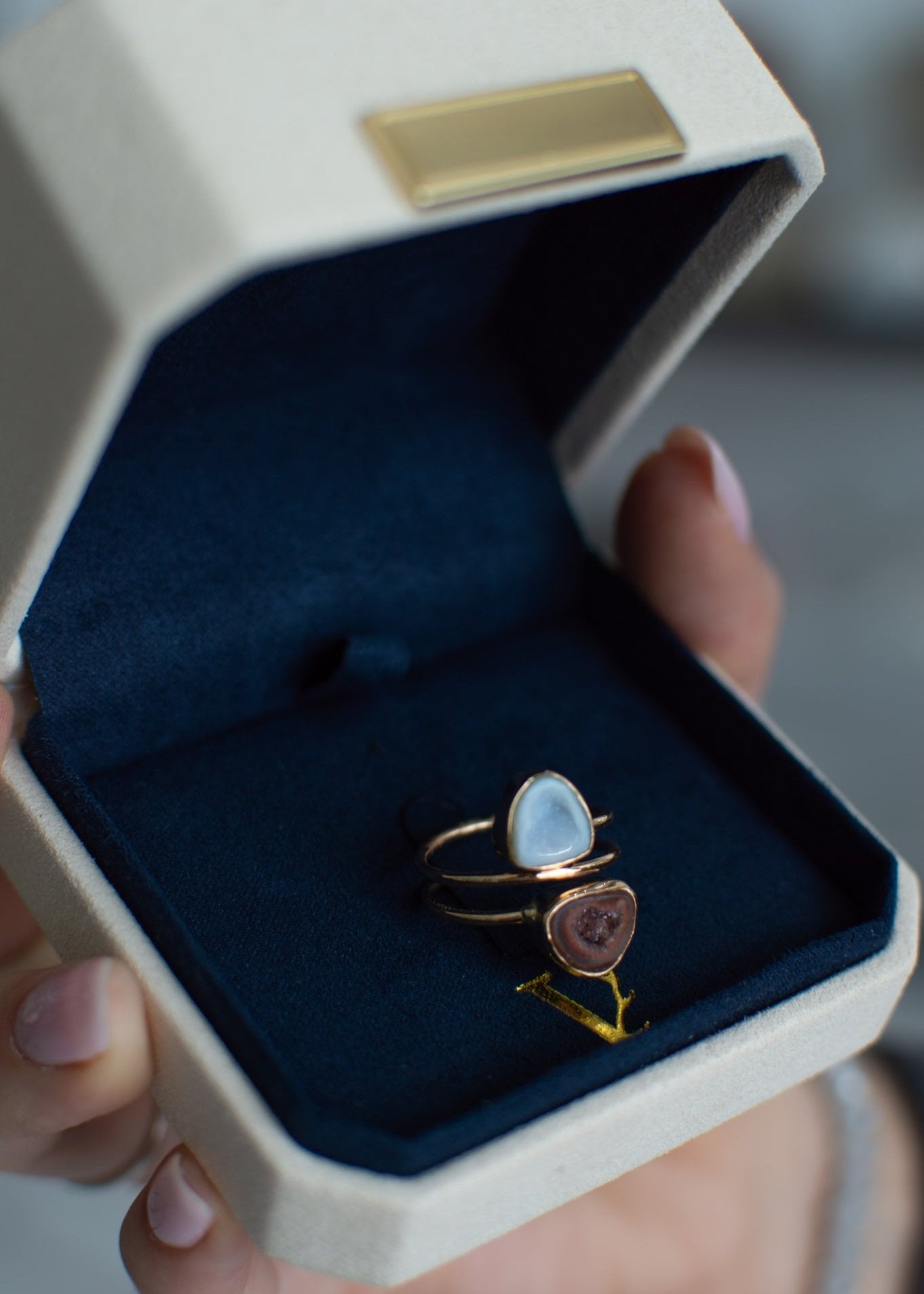 Handcrafted, ethically sourced and longlasting pieces to acompany you wherever you go. 