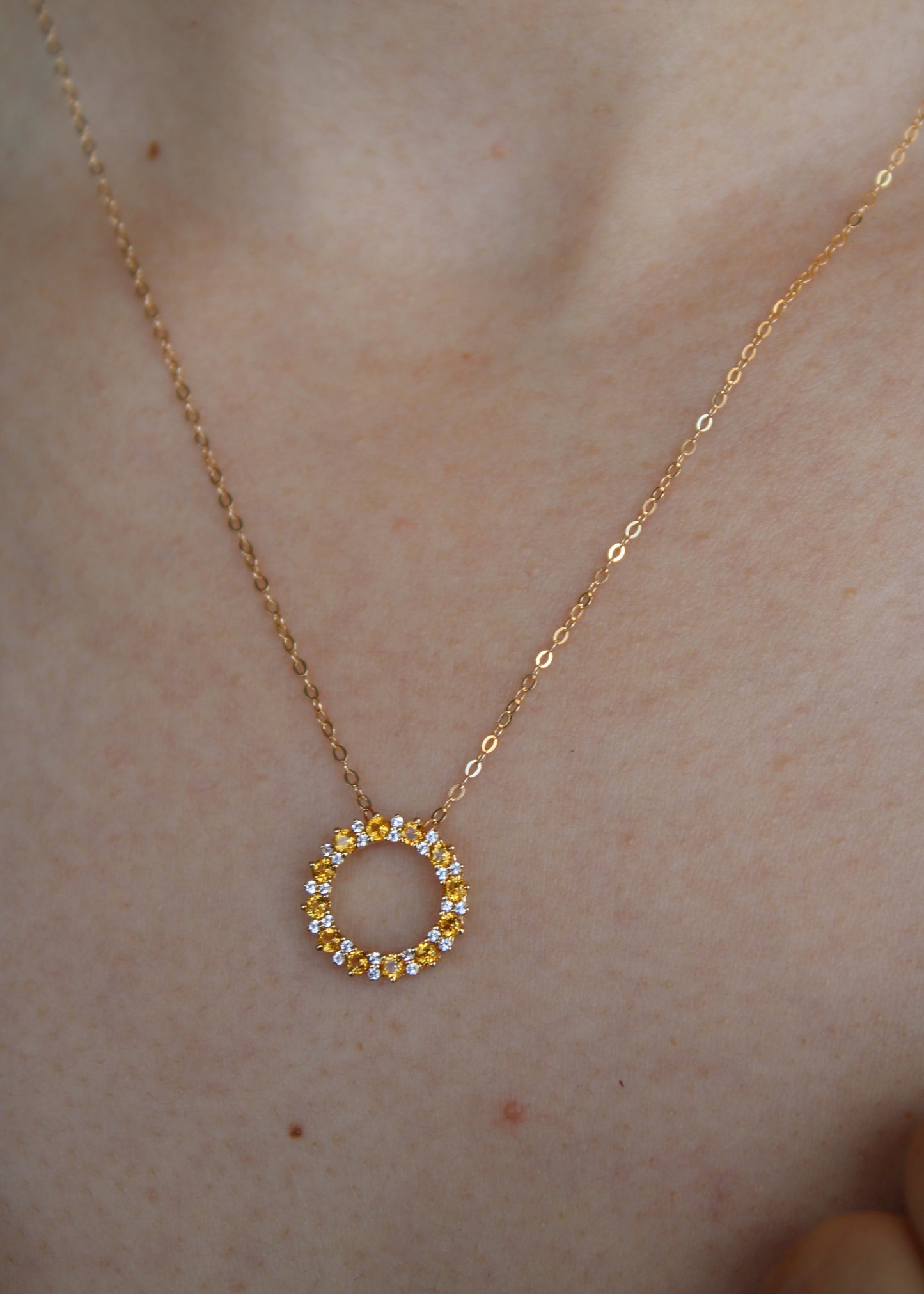 Collar Dharma Oro