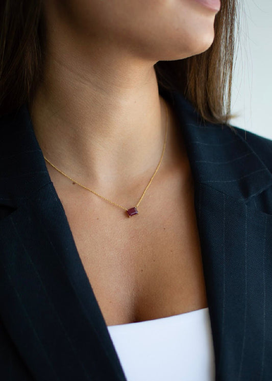 Collar Rubí Uñas