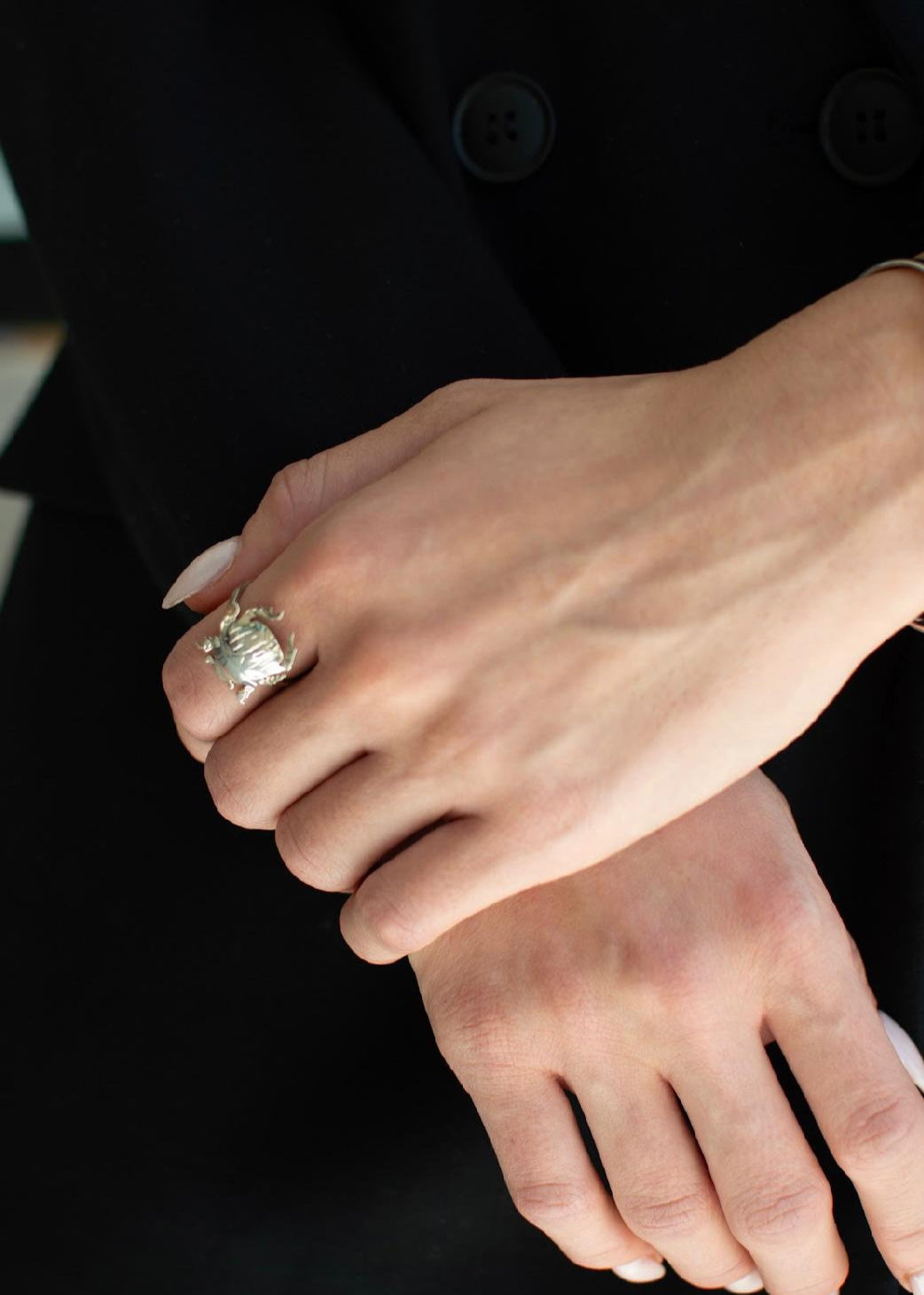 Anillo Escarabajo