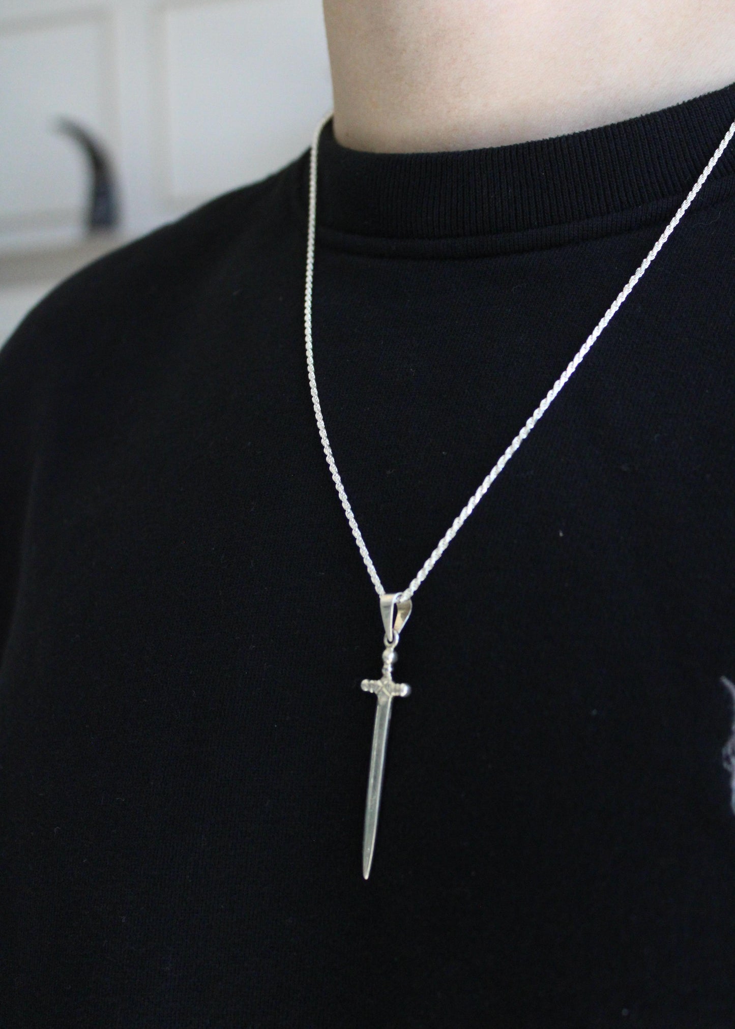 Collar De Espada Mediano