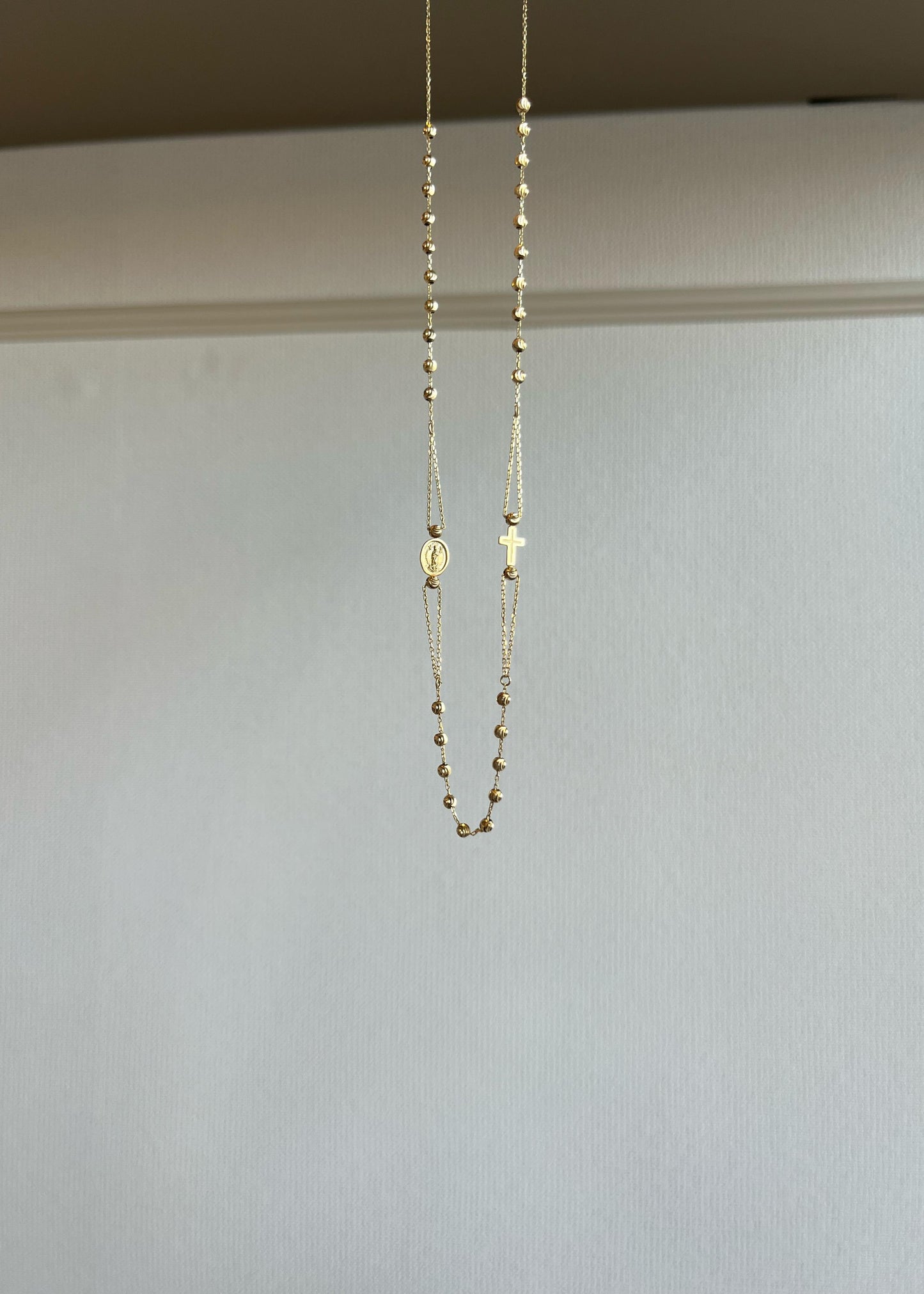Cadena Religiosa Oro