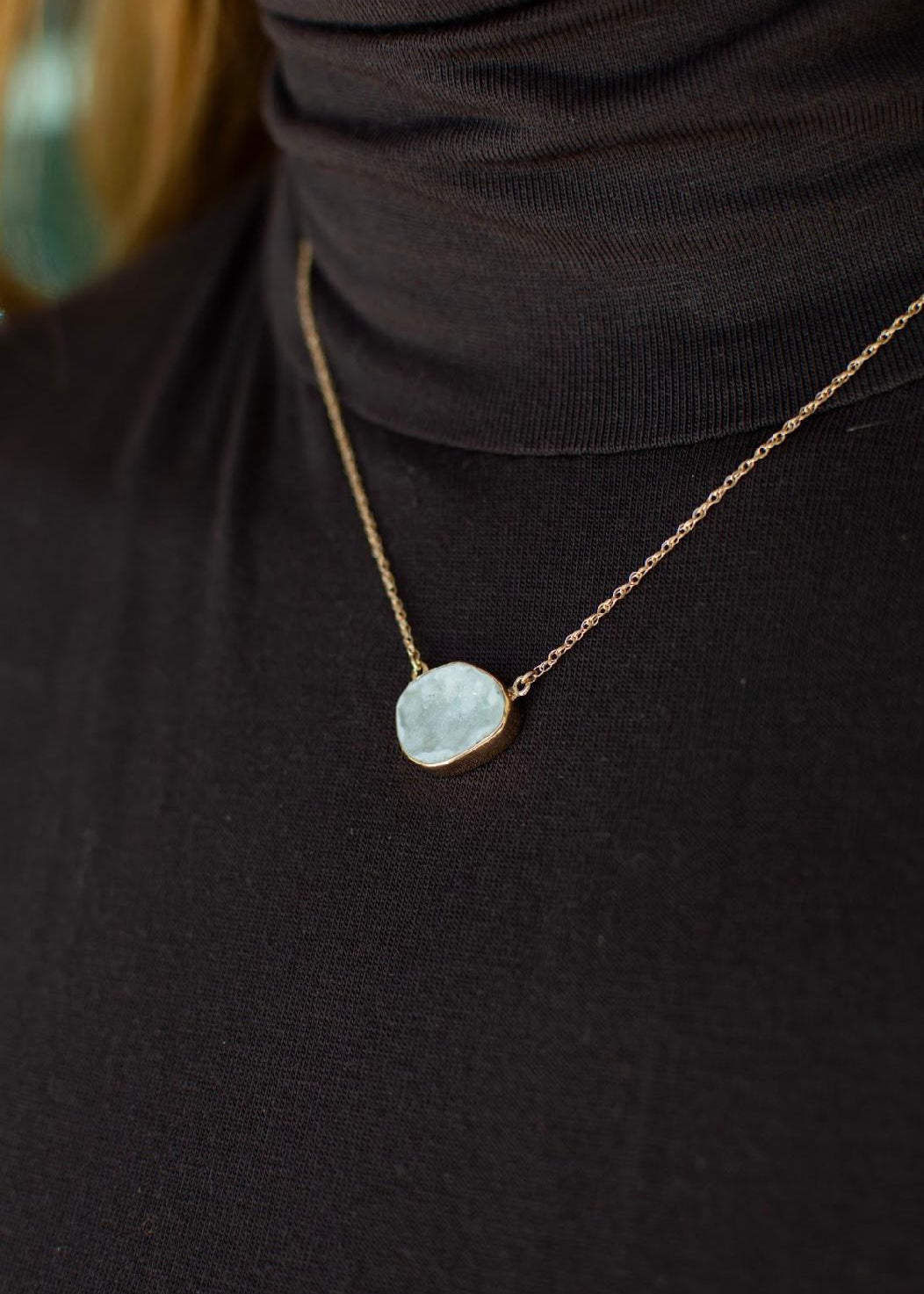 Collar Geoda Oro