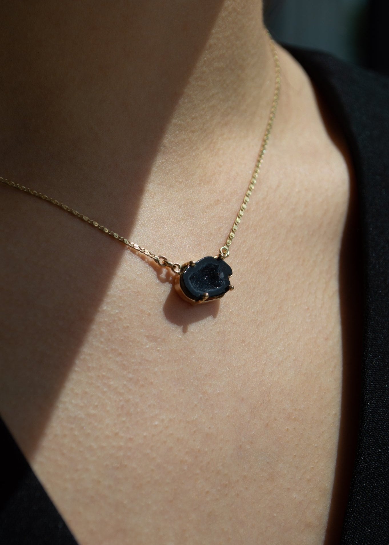 Collar Geoda Oro