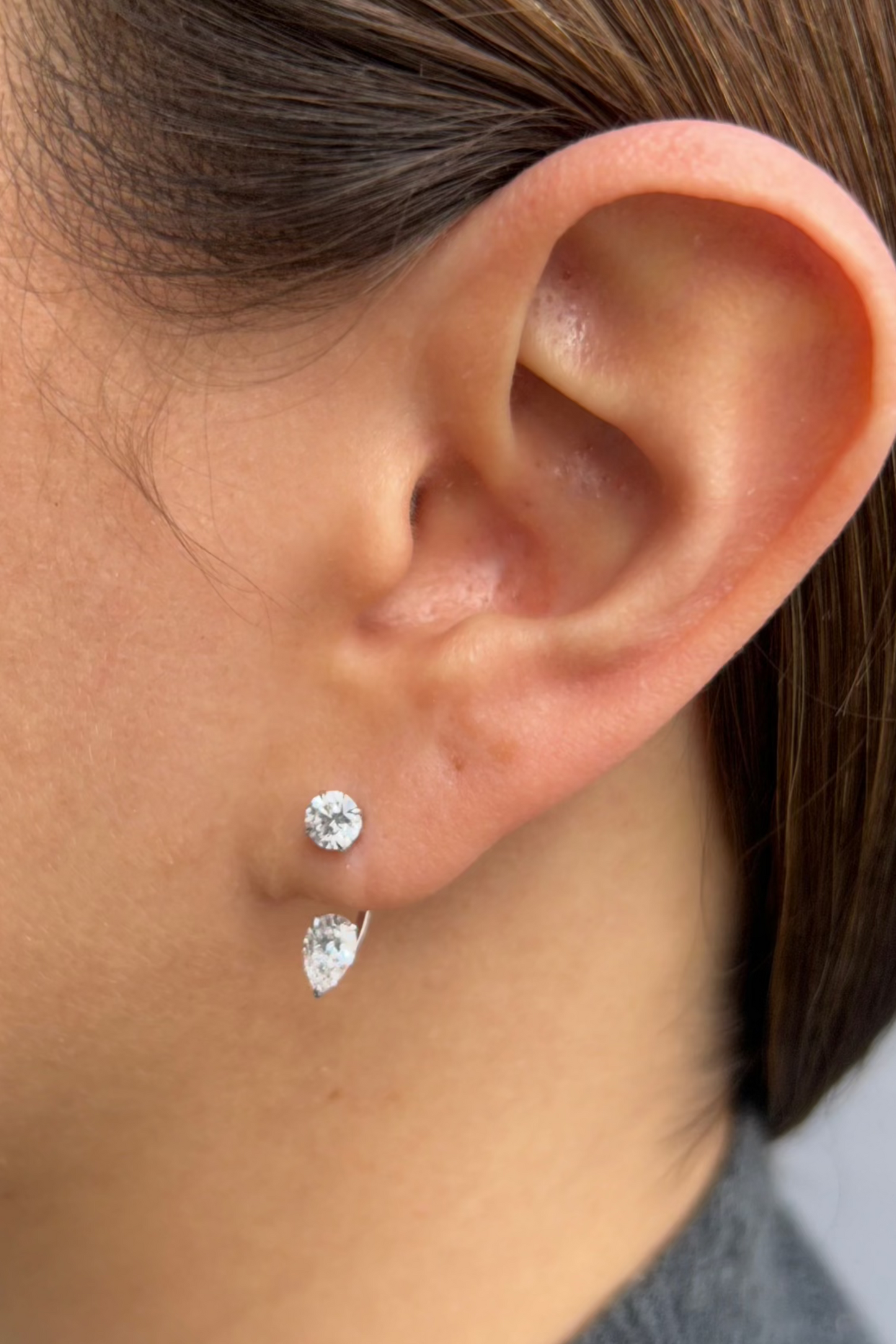 Aretes Studs con Pera