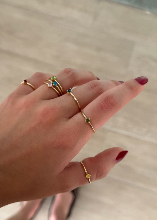 Argolla Mini Con Piedra Oro