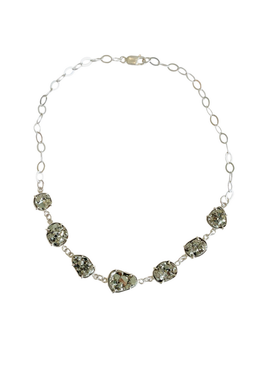 Choker Piritas