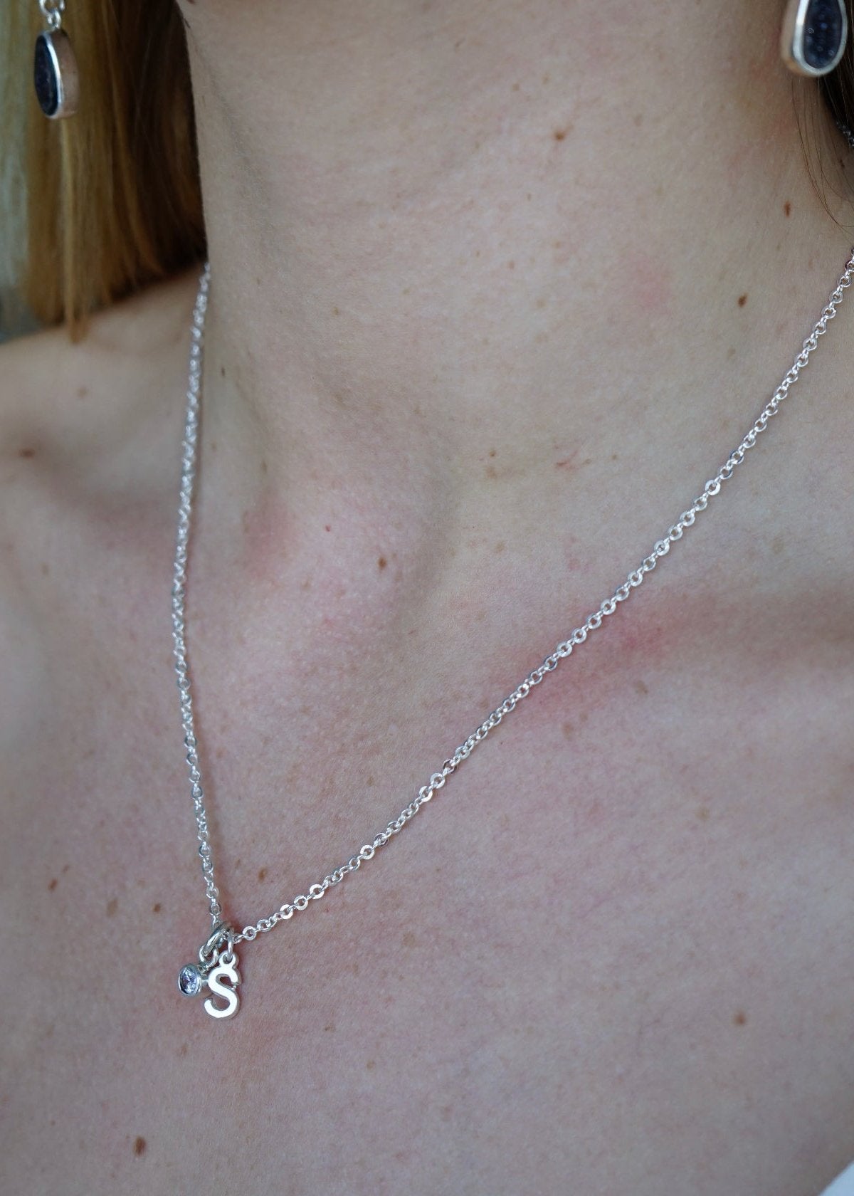 Inicial Sencilla Plata Mini