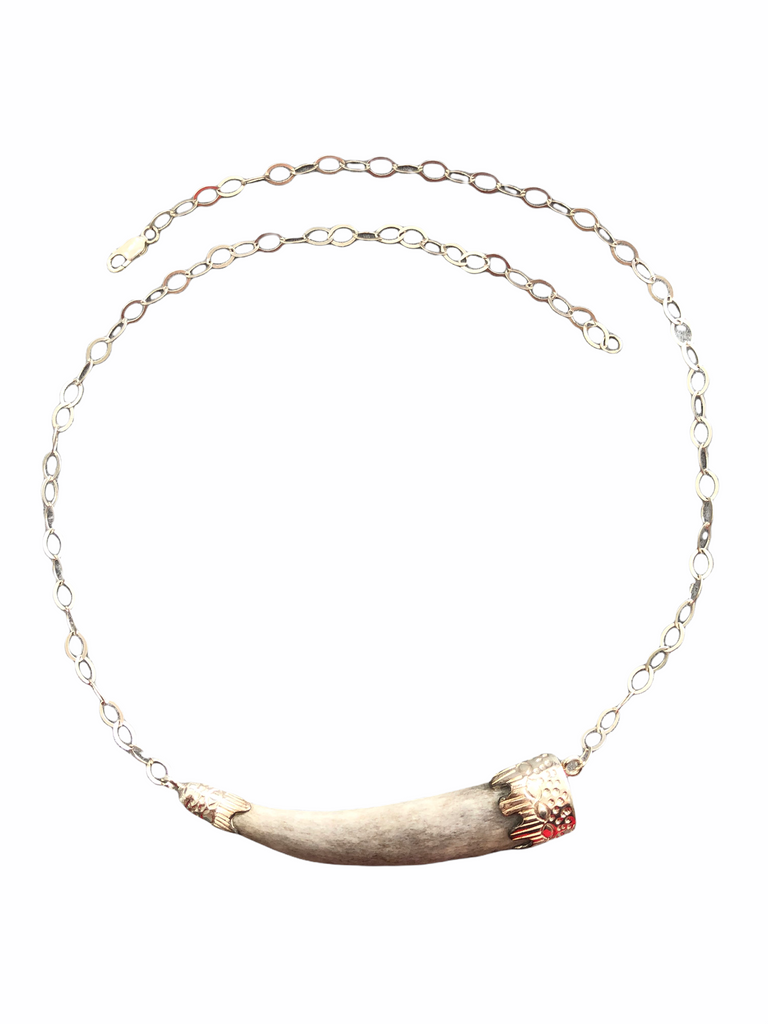 Collar Cuerno Horizontal